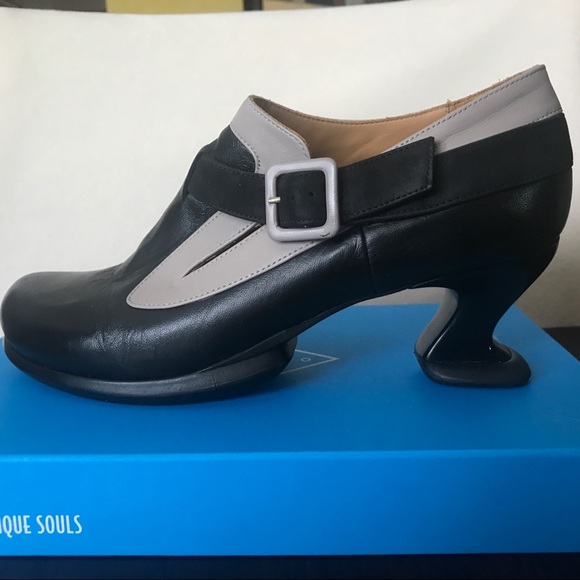 john  Fleuvog Shoes - ⭐️HP⭐️ John Fleuvog shoes